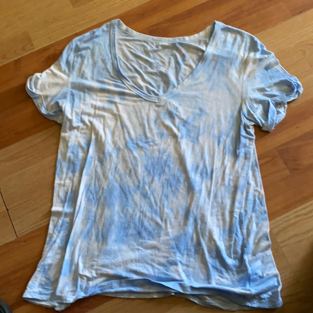 American Eagle Soft & Sexy w/folded pinned sleeves